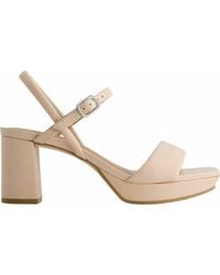 Bernardo - Canto Platform Sandal - Lyst