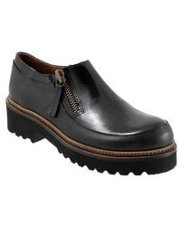 BUENO - Amelia Zip-Up Loafer - Lyst