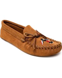 Minnetonka - Thunderbird 'Animikii' Soft Sole Slipper - Lyst