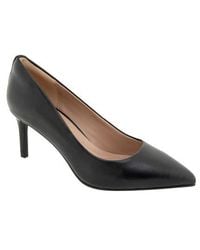 BCBGMAXAZRIA - Clara Pointed Toe Pump - Lyst