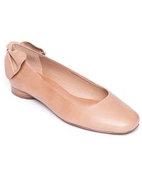 bernardo eloise bow flat