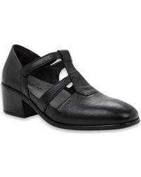 Naot - Authentic T-Strap Pump - Lyst
