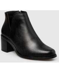 Manuela - Alexa Block Heel Side Up Bootie - Lyst