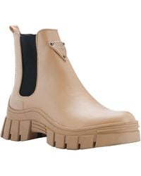 hestia boots guess