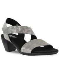 Munro - Lucia Sandal - Lyst