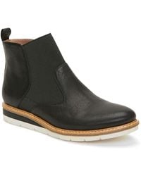 adam tucker kody boot