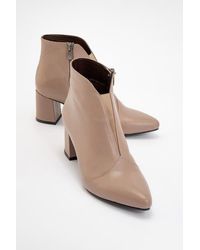 Forever & Always Shoes - Finda Leather Block Heel Boot - Lyst