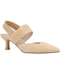 Pelle Moda - Kiam Slingback Pointed Toe Kitten Heel Pump - Lyst