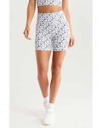 Recess x Zella - On Point Bike Shorts With Pockets - Lyst