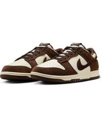 Nike - Dunk Low Se Basketball Sneaker - Lyst
