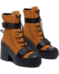 chuck taylors all star gr82