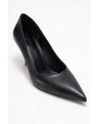 Prologue Shoes - Marcus Pointed Toe Pump - Lyst