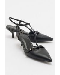 Prologue Shoes - Frans Pointed Toe Pump - Lyst