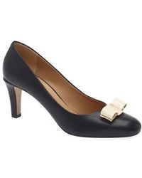 Ferragamo - Carla Bow Pump - Lyst