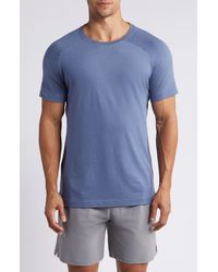 Alo Yoga - The Triumph Crewneck T-shirt - Lyst