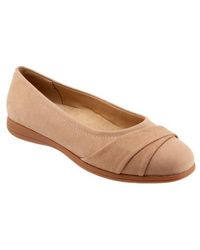 Trotters - Danni Leather & Suede Flat - Lyst