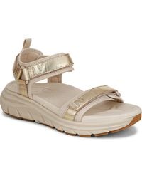Vionic - Walk Max Wanderer Sandal - Lyst