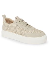 mia tennis shoes