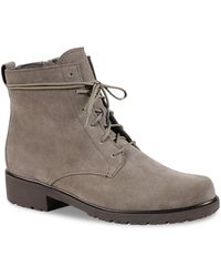 munro boots on sale