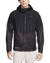 Nike - Run Division Aerogami Waterproof Hooded Running Jacket - Lyst