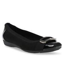 Anne Klein - Uplift Flat - Lyst