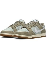 Nike - Dunk Low Se Basketball Sneaker - Lyst