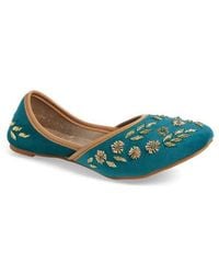 Fuchsia - Amira Bead & Embroidery Flat - Lyst