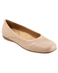 Trotters - Sasha Square Toe Flat - Lyst