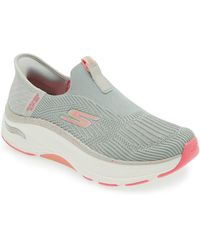 Skechers - Max Cushioning Arch Fit Slip-on Sneaker - Lyst