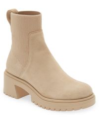 buzzing ankle boot steve madden