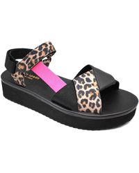 tahari dottie pumps