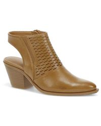 BareTraps - Yangley Block Heel Bootie - Lyst