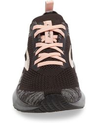 hokas 7
