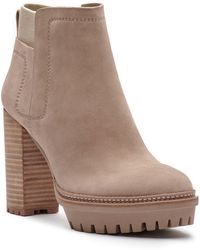 Vince Camuto Leather Erinia Platform 