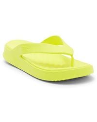 Crocs™ - Getaway Platform Flip Flop - Lyst