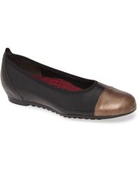 munro ballet flats