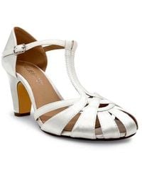 Chelsea Crew - Sergi T-Strap Pump - Lyst