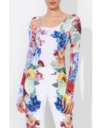 Alice + Olivia - Rhys Floral Print Long Sleeve Bodysuit - Lyst