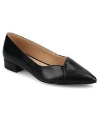 Journee Collection - Carmin Pointed Toe Flat - Lyst