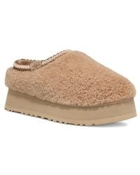 UGG - Tazz Maxi Curly Genuine Shearling Platform Slipper - Lyst