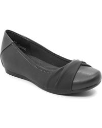 BareTraps - Mitsy Twist Flat - Lyst