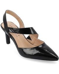 Journee Collection - Scarlett Pointed Toe Pump - Lyst