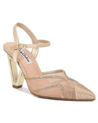 Lady Couture - Gala Pointed Toe Pump - Lyst