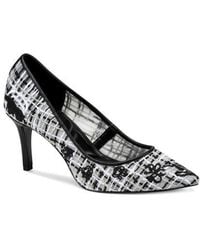 KARL LAGERFELD - Royale Whimsy Pointed Toe Pump - Lyst