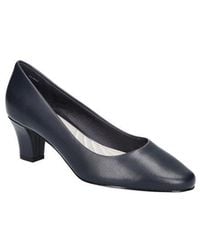 Easy Street - Round Toe Kitten Heel Pumps - Lyst