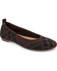 Journee Collection - Aria Knit Flat - Lyst