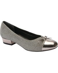 Ros Hommerson - Tawnie Bow Cap Toe Pump - Lyst