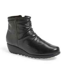 munro ankle boots