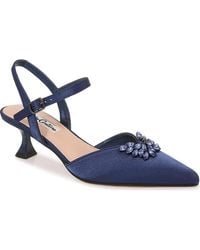 Lady Couture - Classy Pointed Toe Pump - Lyst