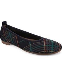 Journee Collection - Aria Knit Flat - Lyst